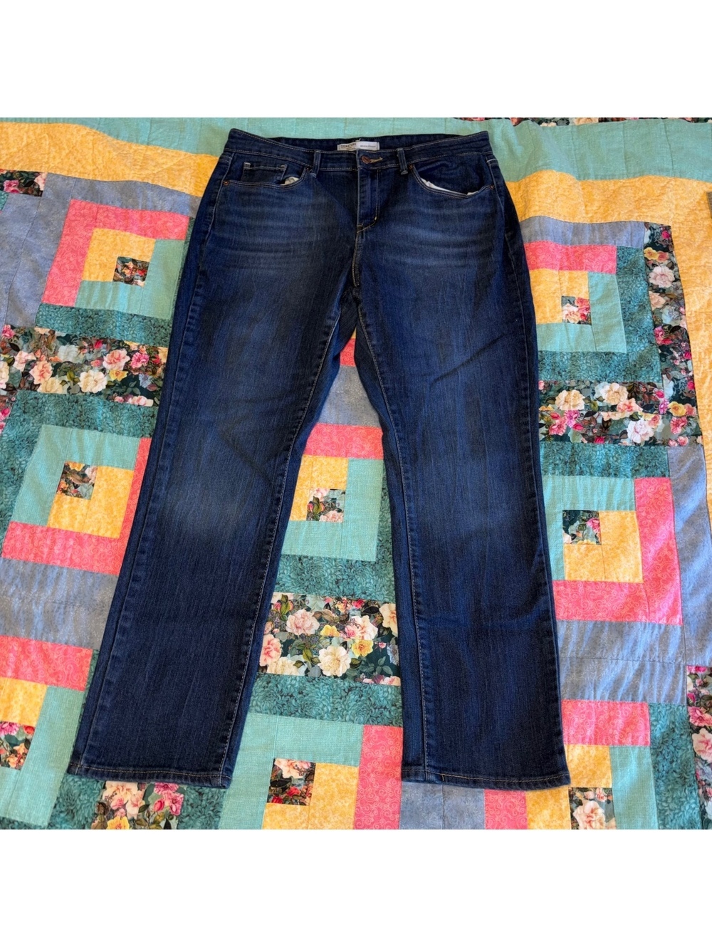 Levi's Signature Mid-Rise Straight Jeans Waist 31 x L28 Classic Denim Blue